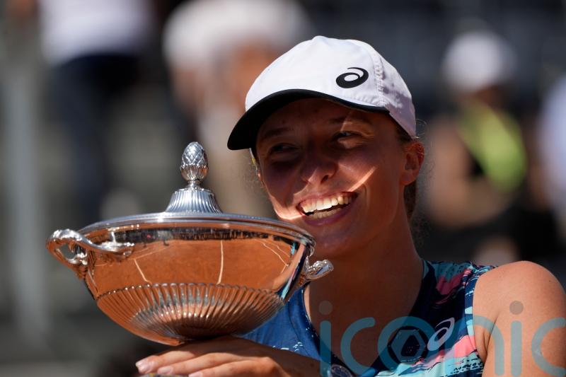 Iga Swiatek and Carlos Alcaraz ready to show the future is here at Roland Garros