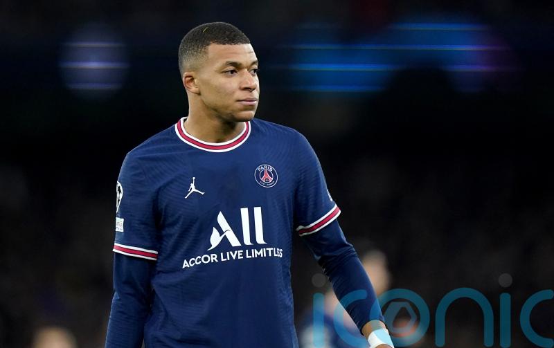 Kylian Mbappe set to end speculation over future with new deal at PSG – reports