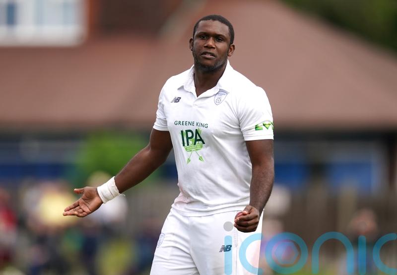 Keith Barker blows away Somerset to help Hampshire to victory