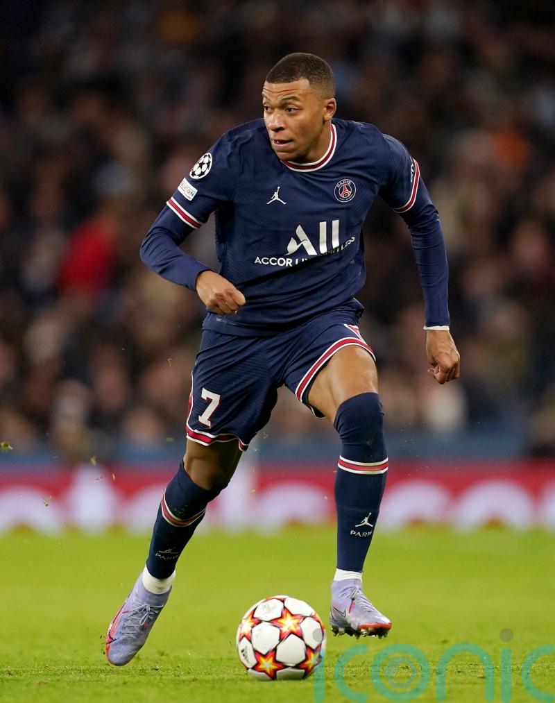 Kylian Mbappe commits to Paris St Germain with new three-year deal