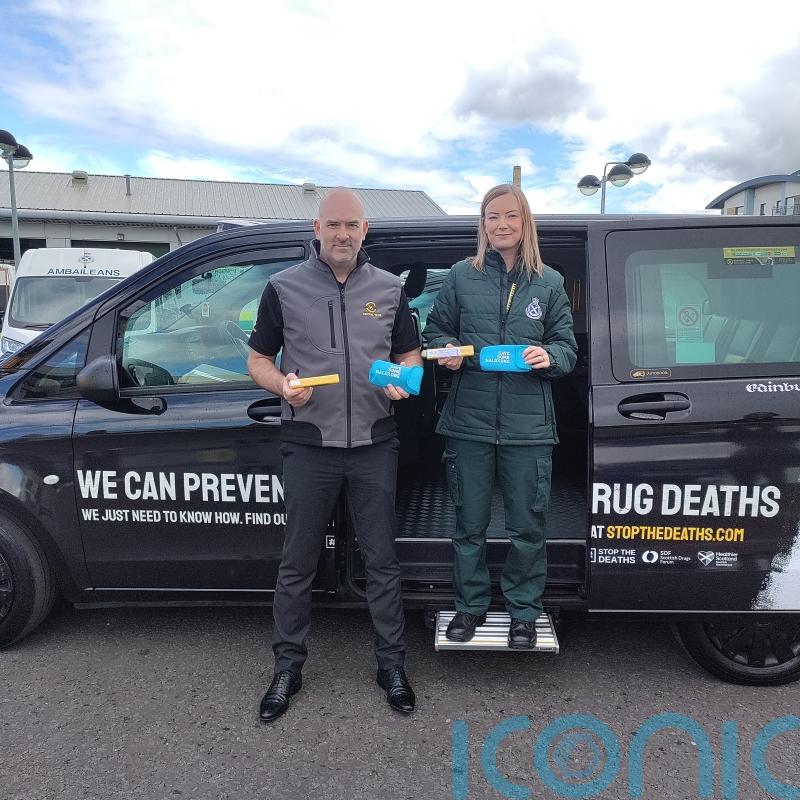 Taxi drivers to carry naloxone to help people suffering from a drug overdose