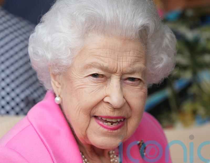 Johnson to pay tribute to ‘remarkable’ Queen in address to Parliament