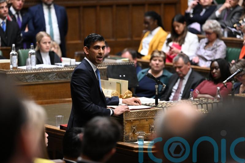 Sunak denies using £21bn support package to deflect from No 10 lockdown parties