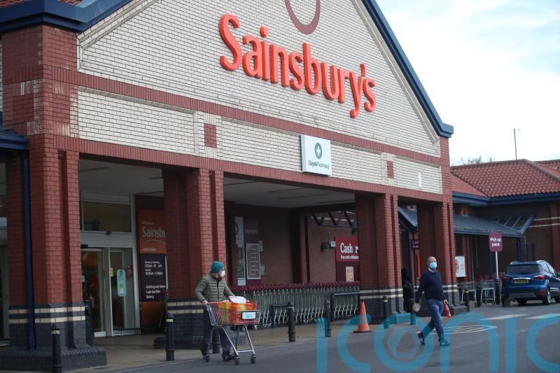 Sainsbury’s commits to further price-cutting as shopper concerns grow