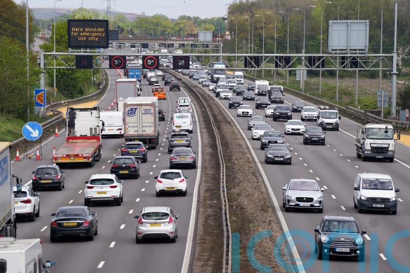 Drivers warned to expect delays as 19.5m Jubilee getaway trips planned