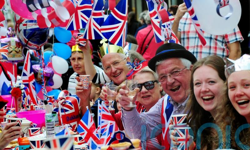 Minister calls for councils to show ‘flexibility’ over Jubilee licences