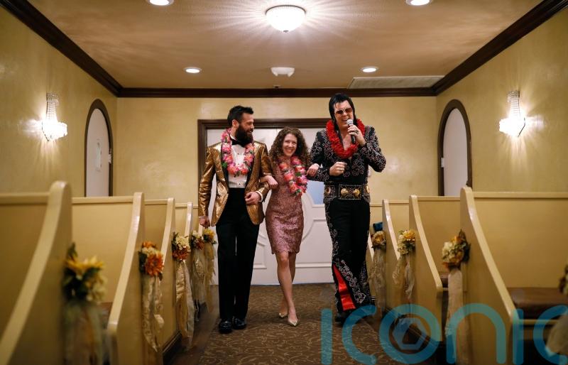 Las Vegas wedding chapels told to stop using Elvis impersonators in ceremonies