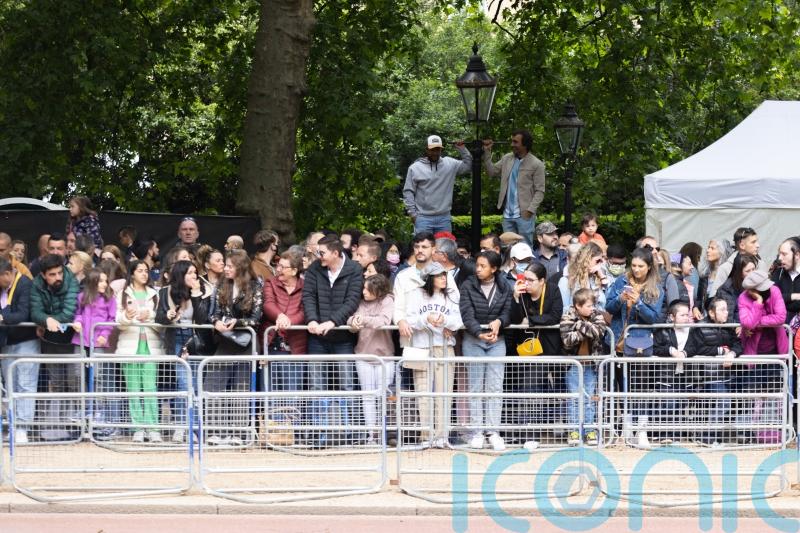 Hardy royal fans already camping out on The Mall to watch Platinum Jubilee