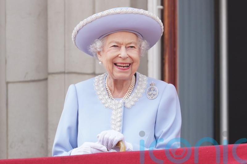 Jubilee Queen takes to Palace balcony for Trooping celebrations