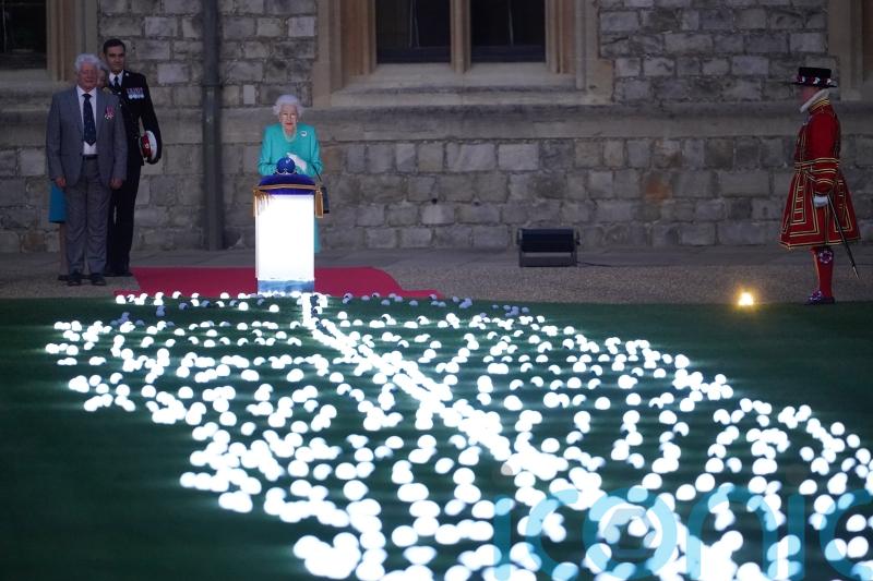 First Jubilee beacon sends a spark of light around the globe
