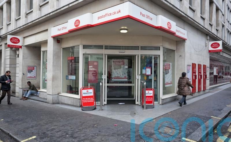 Post Office workers launch fresh strike in pay dispute
