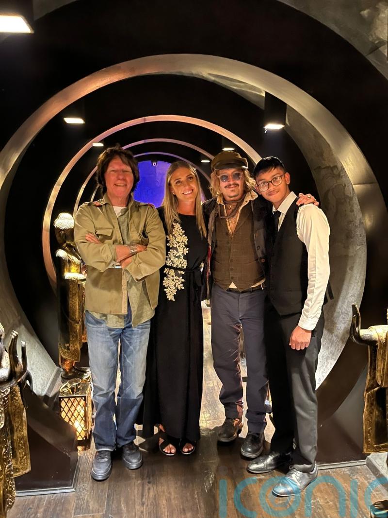 Johnny Depp leaves ‘large tip’ after booking out Birmingham curry house