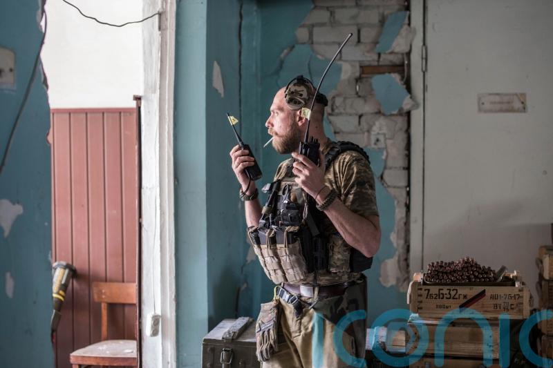 Civilians flee fierce fighting in eastern Ukraine