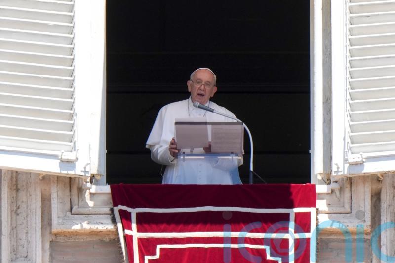 Pope cancels procession appearance but plans Mass for Congolese on July 3