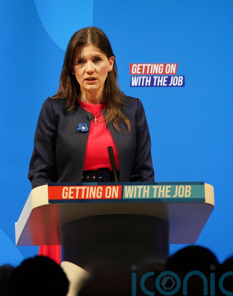Michelle Donelan decries long ‘obsession’ with pupils going to university