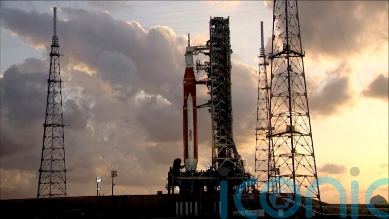 Nasa fuels moon rocket for first time in countdown rehearsal