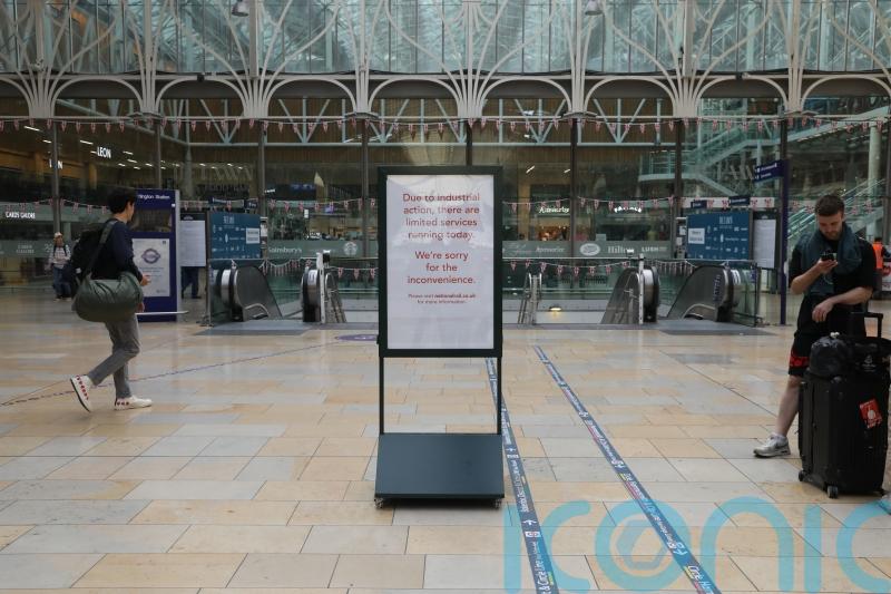 Footfall in central London down 27% on last week on first day of rail strikes