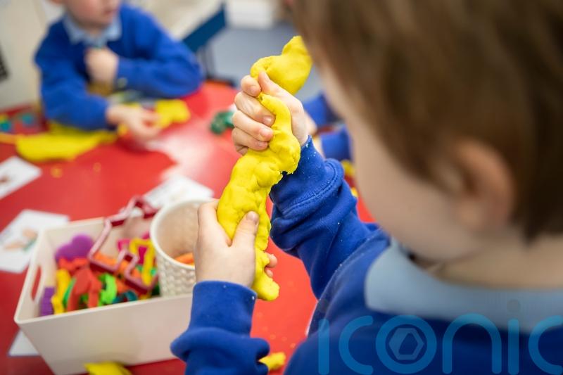 Govt wants to 'significantly lower' childcare fees for parents in Carlow - T&aacute;naiste