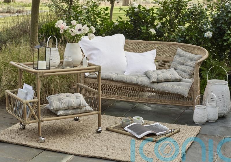 12 ways to weave woven accessories, rattan and cane into contemporary schemes