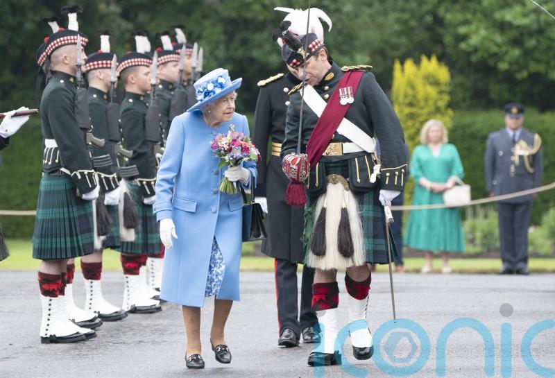 Queen travels to Scotland for traditional week of events