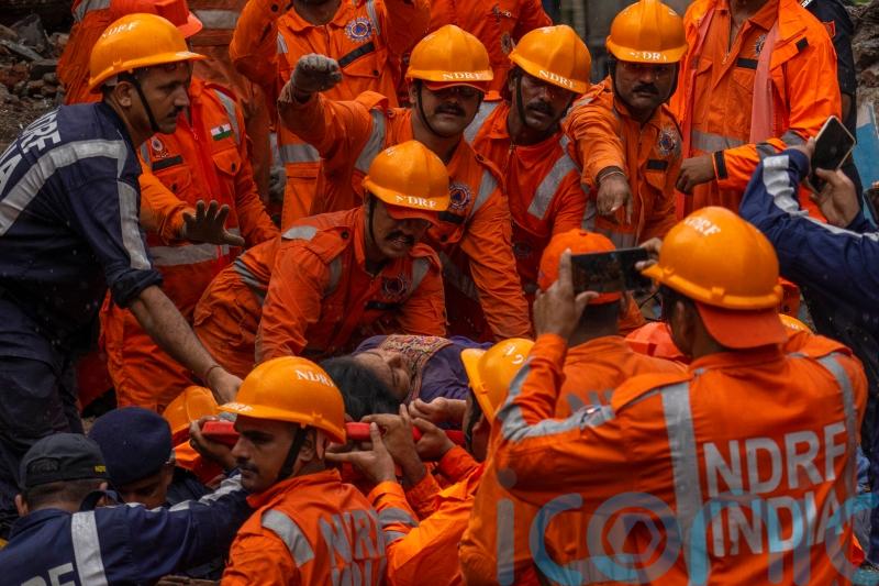 Building collapse kills three people in Mumbai
