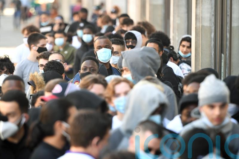 Population of England and Wales grows 6.3% in a decade, census shows