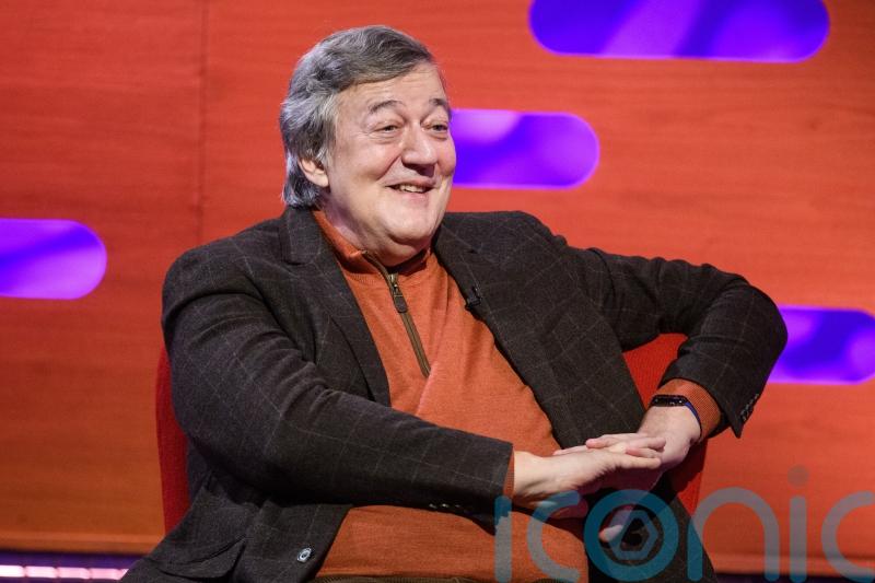 Stephen Fry to present new dinosaur documentary series for Channel 5