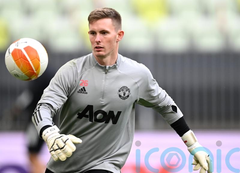 Dean Henderson completes season-long loan switch to Nottingham Forest