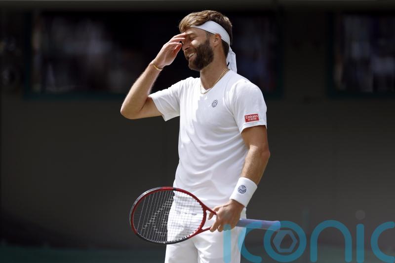 Liam Broady’s Wimbledon run comes to an end against impressive Alex De Minaur