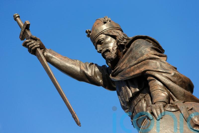 Teach medieval history, not just Hitler and Henry VIII, says Tory MP