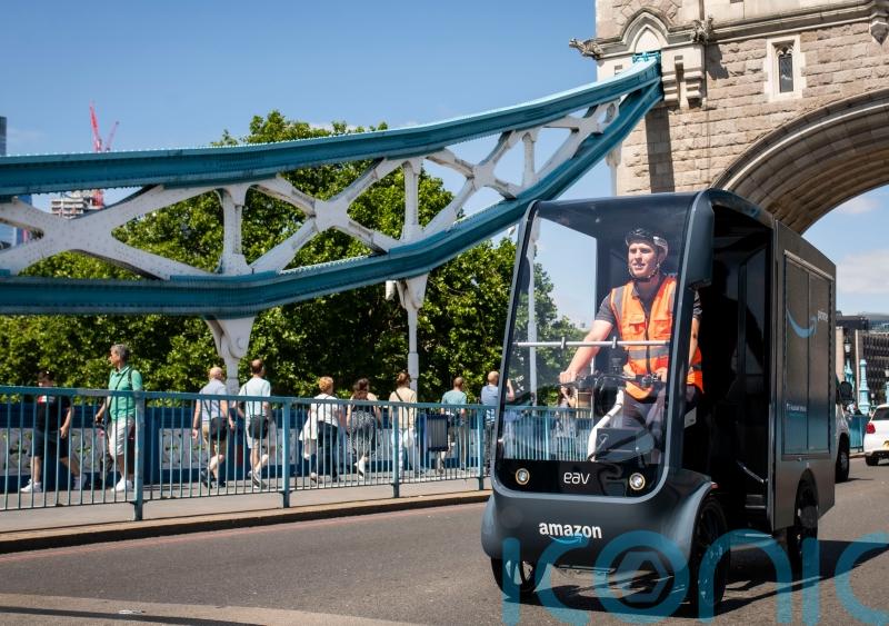 Amazon to swap vans for walking and cargo bikes in central London