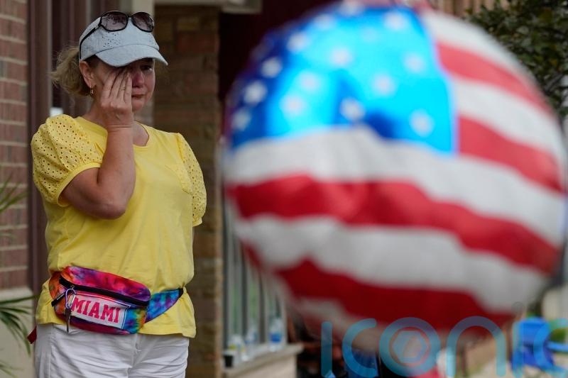 Six dead in shooting at Chicago July 4 parade