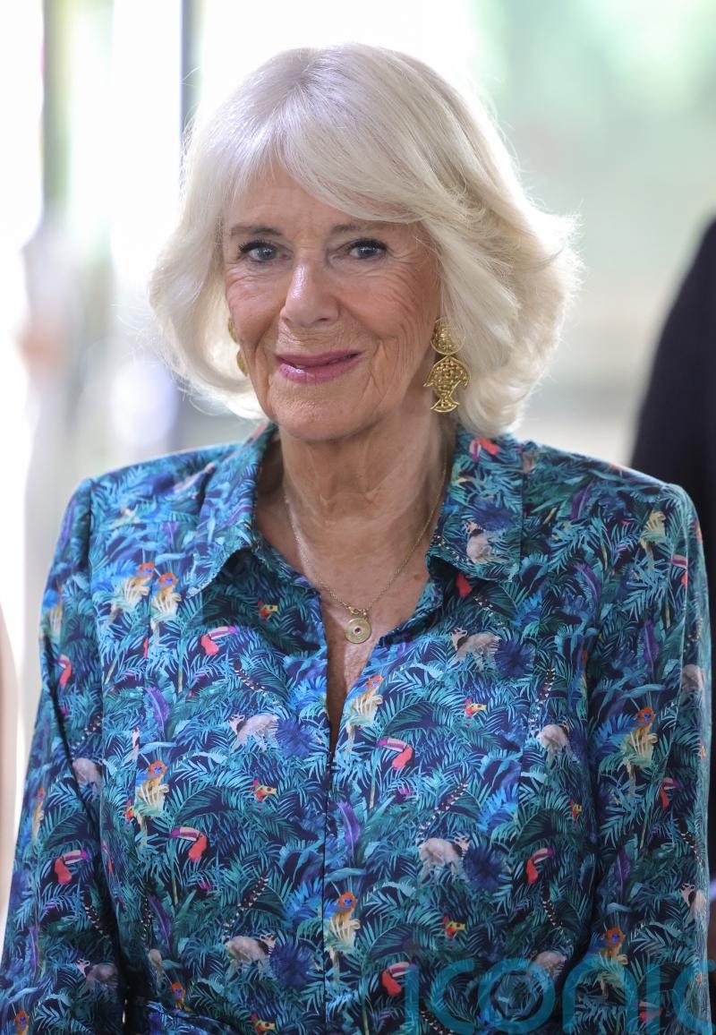 Camilla commissions Kate to take her picture for Country Life cover