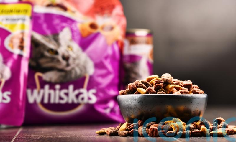Whiskas owner suspends supply of pet food to Tesco in pricing row