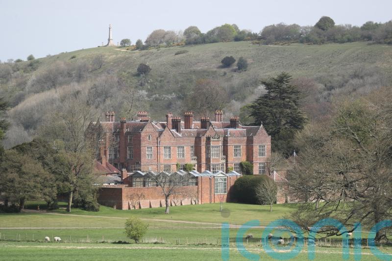 Planned PM wedding party being moved from Chequers