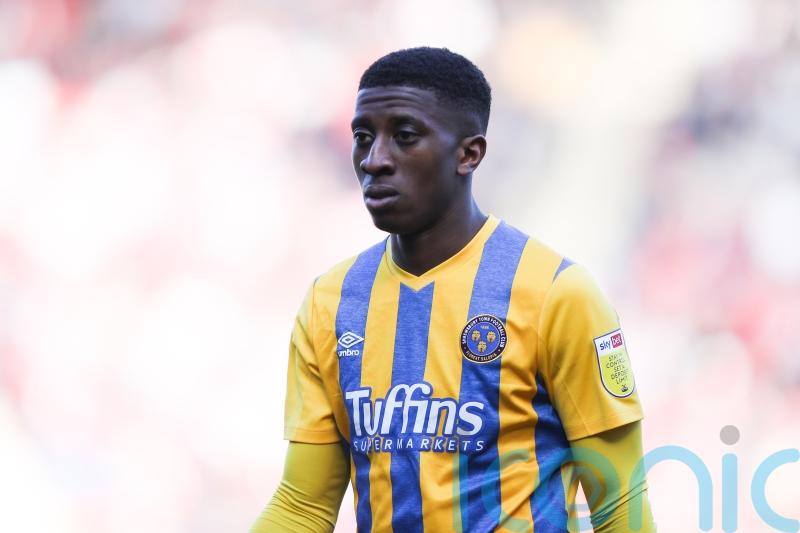 Reading sign Nottingham Forest midfielder Tyrese Fornah on season-long loan