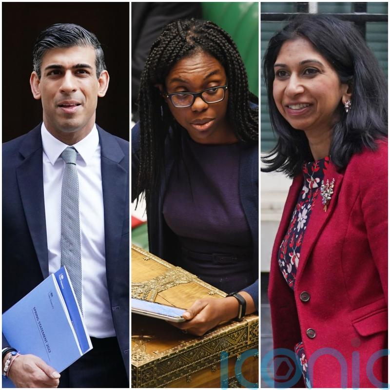 Tories make bids and take sides as leadership contest gathers pace