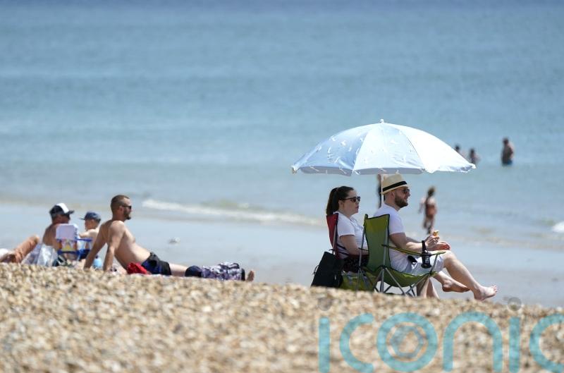 Britain to bask in ‘wall-to-wall sunshine’ amid 32C heatwave