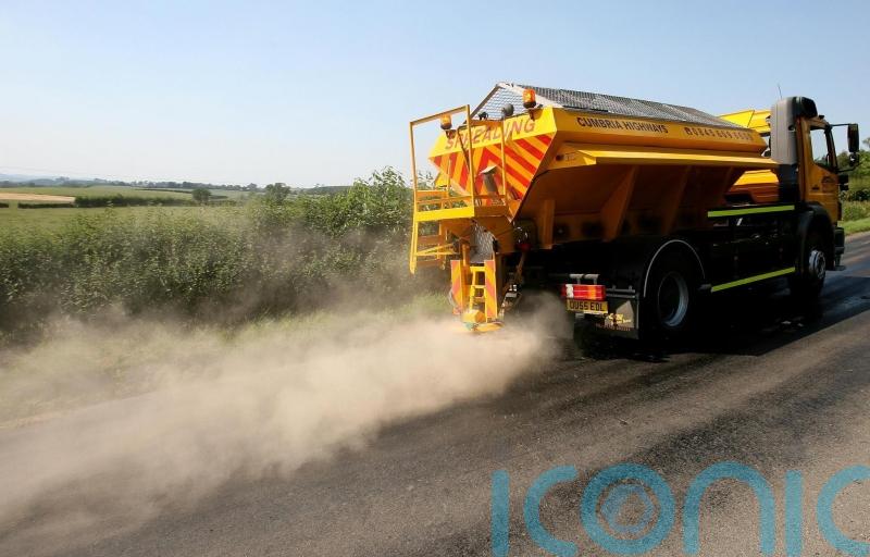 Gritters ready in case roads melt during heatwave