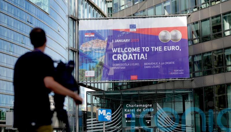 Croatia clears final hurdle to adopting the euro next year