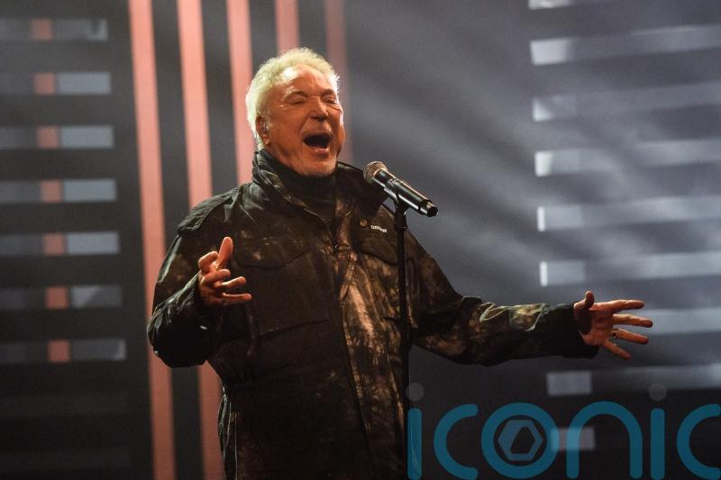 Tom Jones denies reports he collapsed ahead of Budapest concert