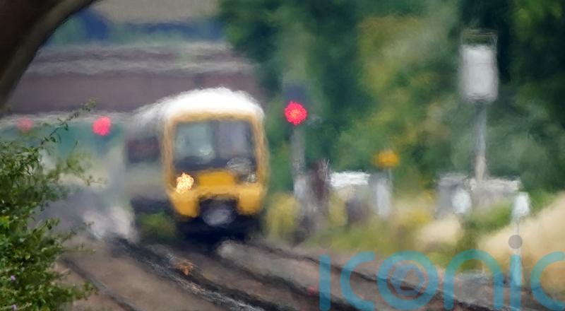 Met Office extends amber warning for dangerous and disruptive extreme heat