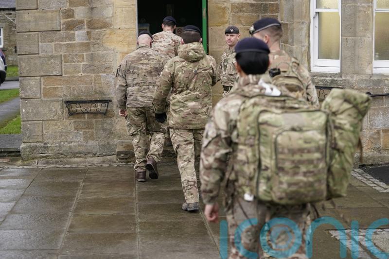 Extreme right-wing groups recruiting military personnel