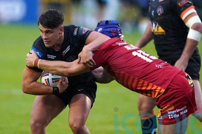 Jacques O’Neill visits former rugby club after quitting Love Island