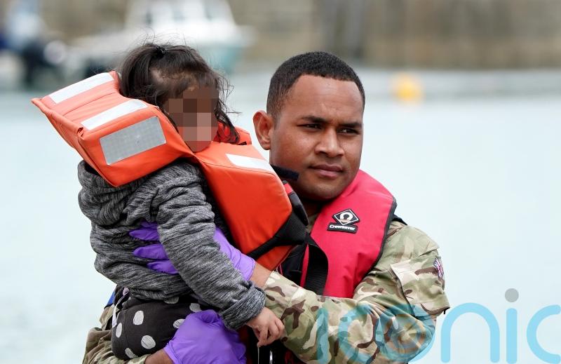 Migrant crossings continue for seventh consecutive day