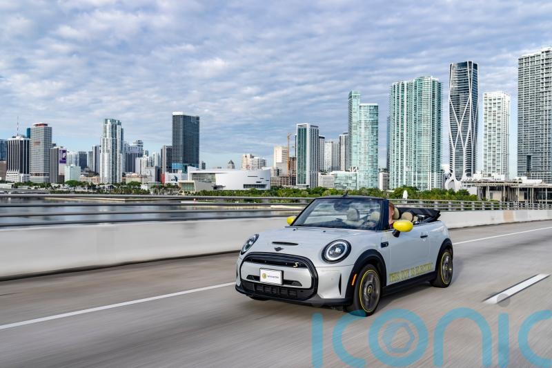 Mini plots new Electric Convertible with driveable prototype