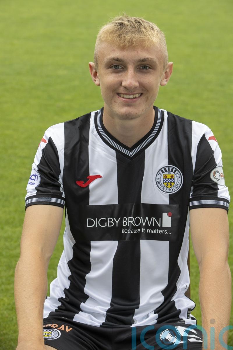 Stephen Robinson believes Celtic target Dylan Reid should stay at St Mirren