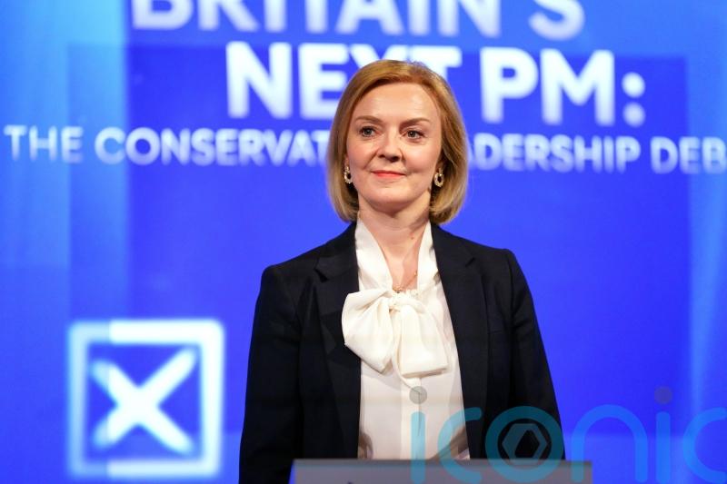 Twitter spots Liz Truss recreating Thatcher outfit at Tory leadership debate