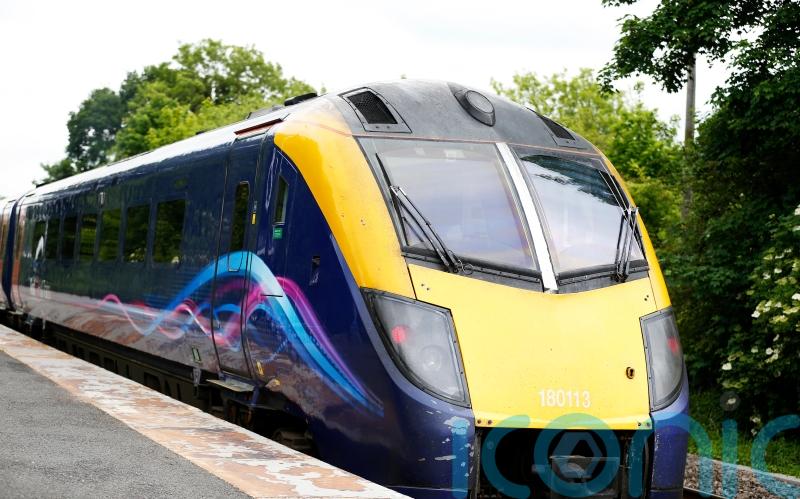 Hull Trains drivers in 24-hour strike over pay and conditions