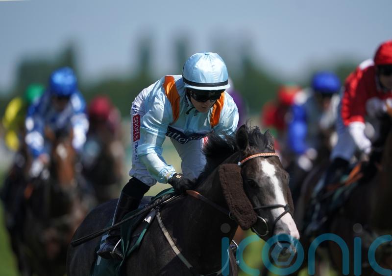 Eddie’s Boy Sprints clear for Super Newbury success